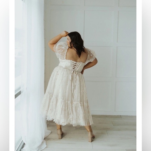 Ava Gowns Daisy Dress Tan Tulle Floral Whimsical Fairytale Princess Formal Large - Picture 5 of 12